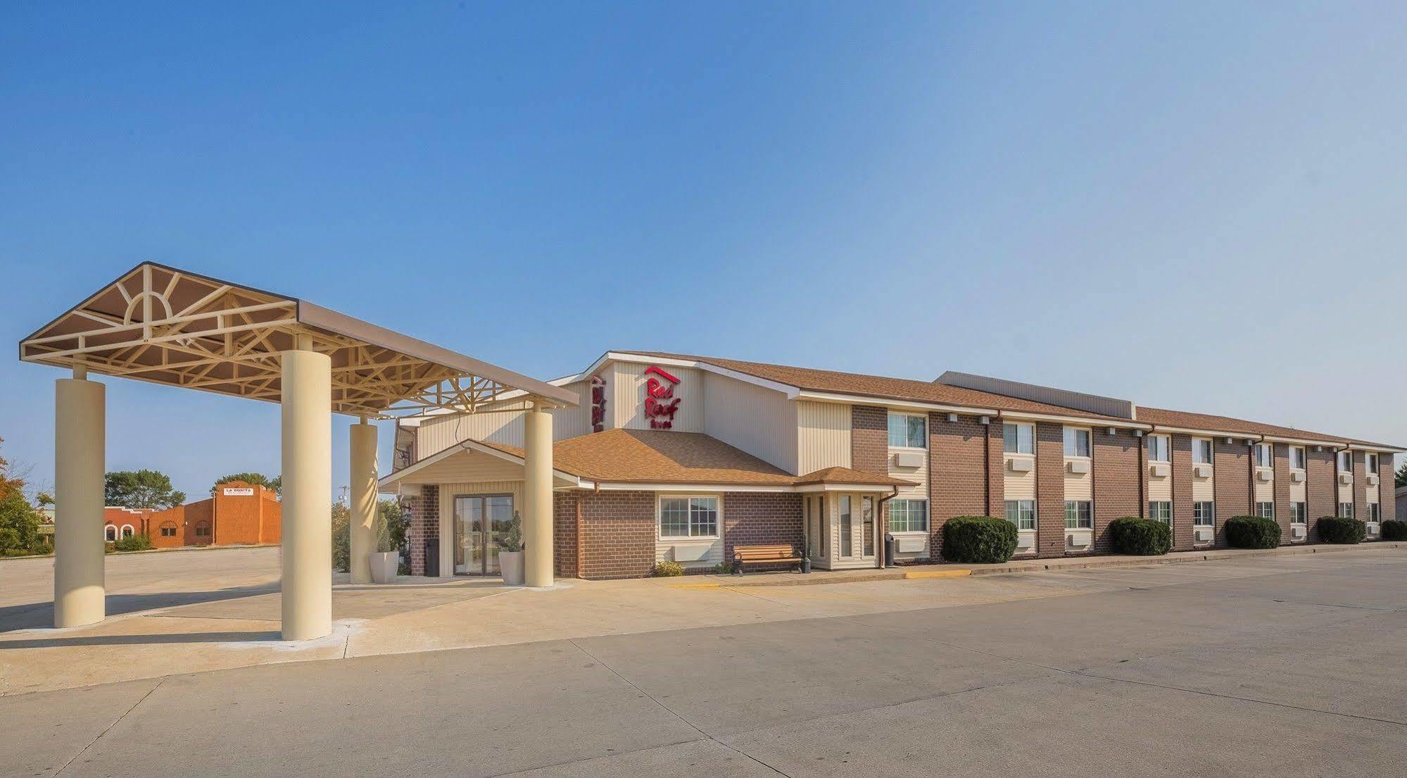 Red Roof Inn Maryville Exterior photo